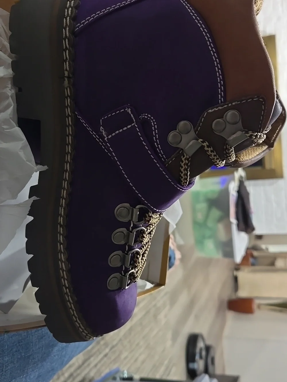 Candie’s Alpine Lilac Leather Hiking Boots, Size 7, New - Picture 4 of 6